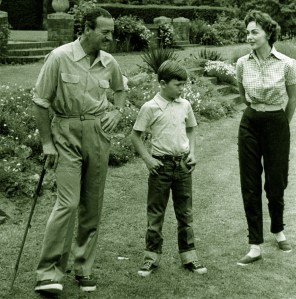David Niven with Jamie and Hjördis. England, 1954