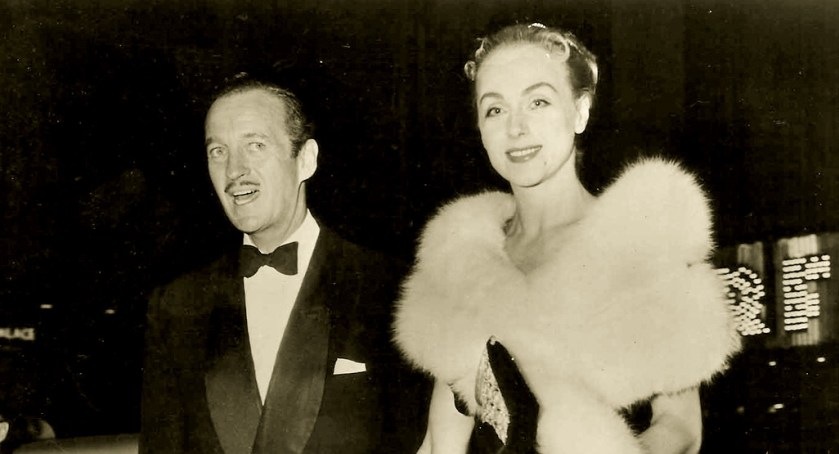 David and Hjördis Niven arrive at the premiere of Around The World in 80 Days
