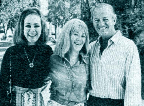 Swedish journalist Margerita Hernberg with Hjordis and David Niven, 1967