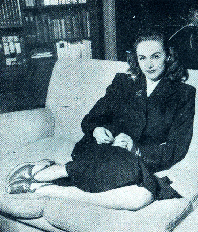 Hjördis Tersmeden at home in Stockholm, summer 1946